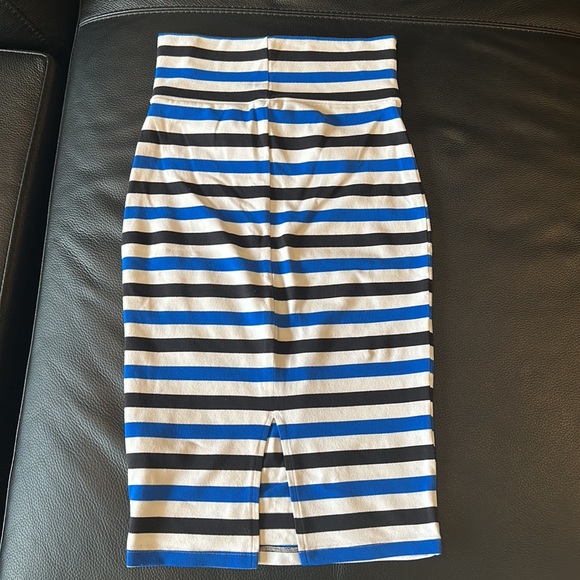 Mod BEBE Nylon Spandex Striped Skirt Size XS - Picture 4 of 6